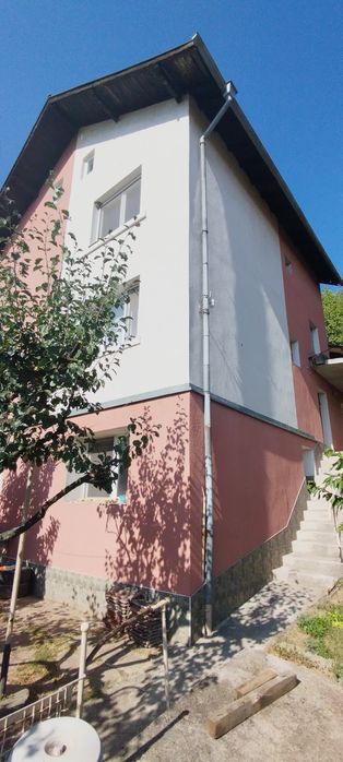 Продава се Етаж от къща в Перник, Варош - 80 кв.м за 788 €/кв.м - Снимка #1