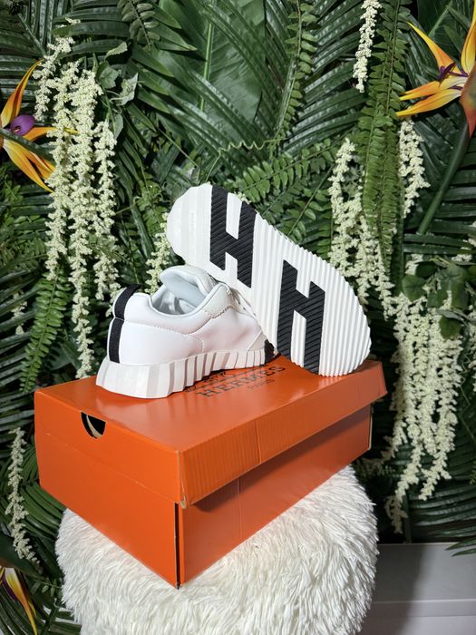 Hermes Trainer White