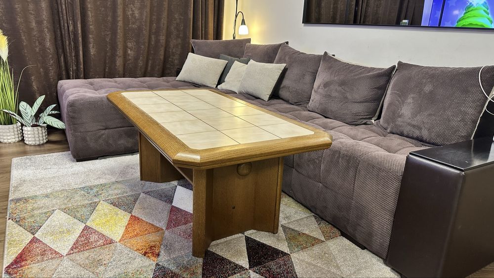 Масивна  холна маса