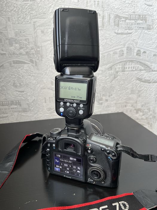 Продам Canon EOS 7D