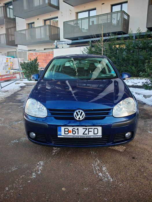 Vand Wolkswagen Golf 5 benzina