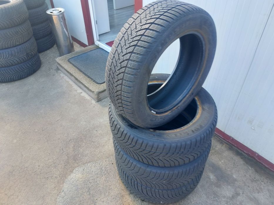 125 lei bucata! Set anvelope M+S/IARNA 205 55 16 Semperit