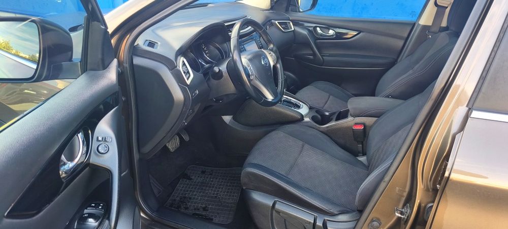 Nissan QASHQAI Diesel**Cutie Automata 2015 Navi/Camera/Panoramic/Keyless