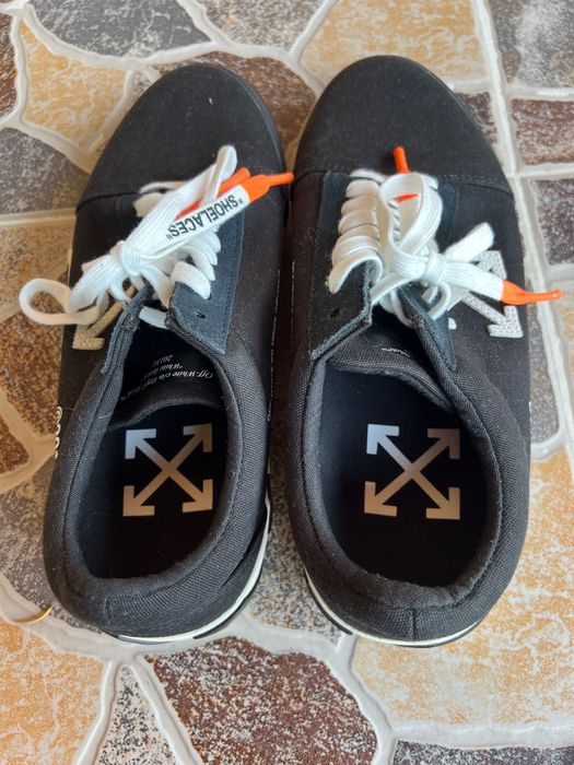 Маратонки Off White