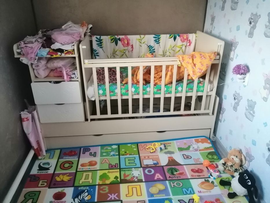 Продам детскую кроватку