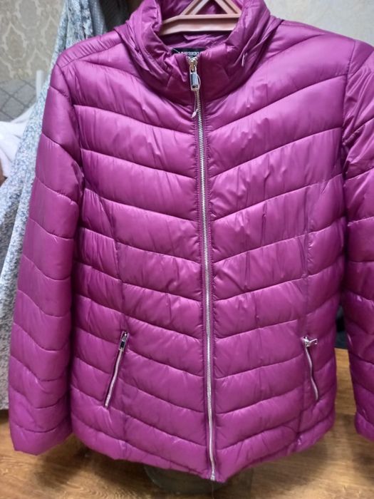 Продам платья новые