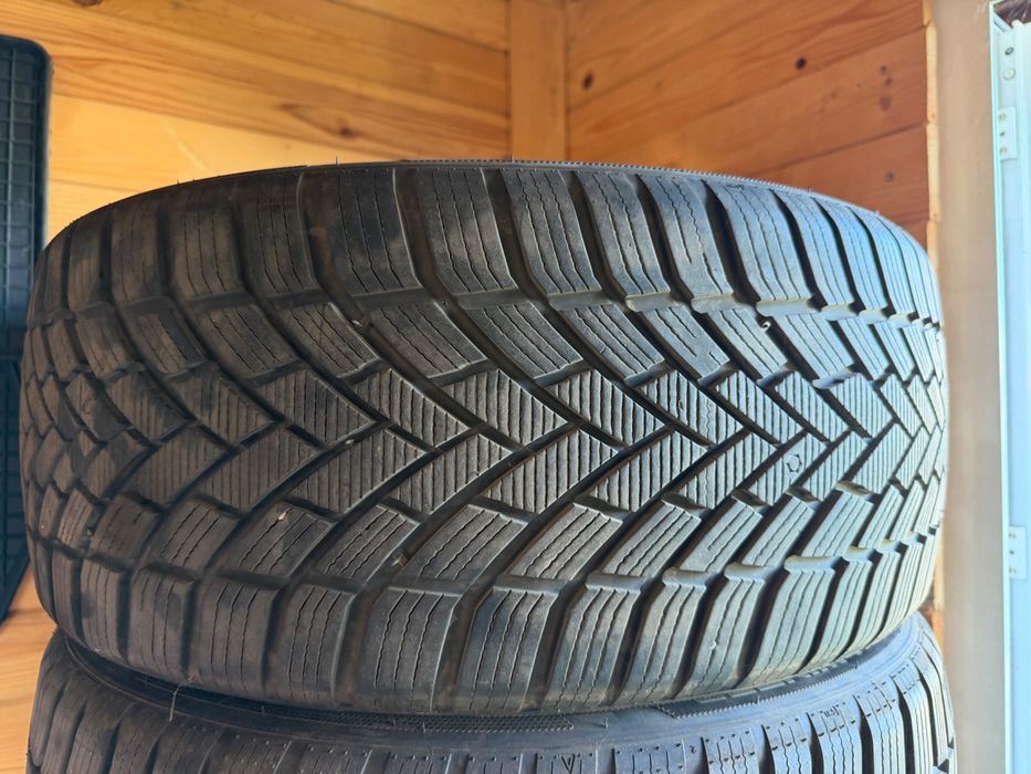Гуми Radar 235/40 R19