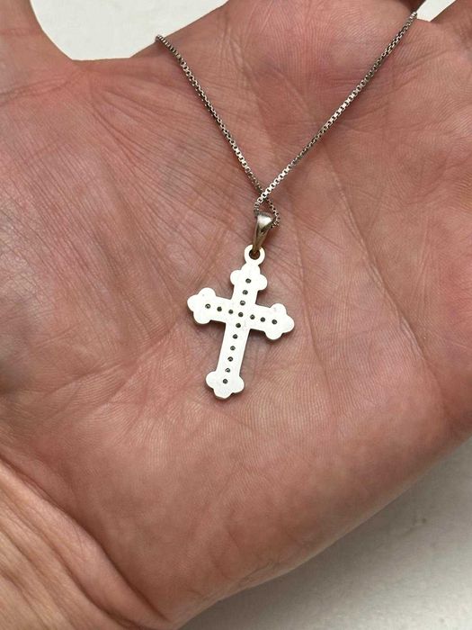 LANT + PANDANTIV AUR alb 18K - CRUCE - 16 Diamante = 0.16Ct - 6.3g !