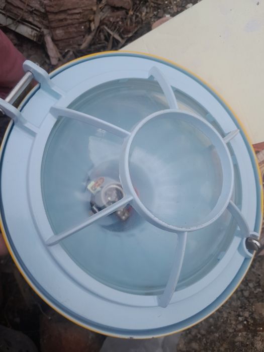 Продам светильники наружные