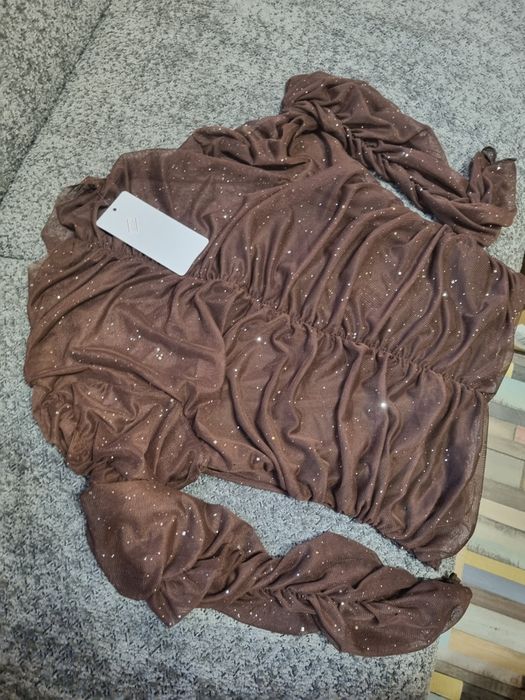 Нова блузка в кафяво