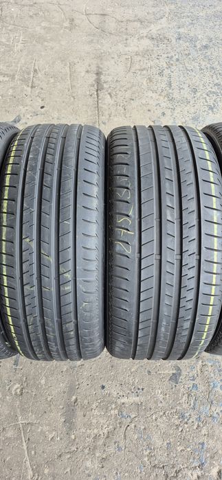 4 anvelope vara runflat Bridgestone,fata 245/40/21,spate 275/35/21.Pret/bucata.