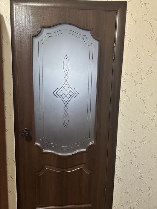 Продам двери в хорошем состоянии