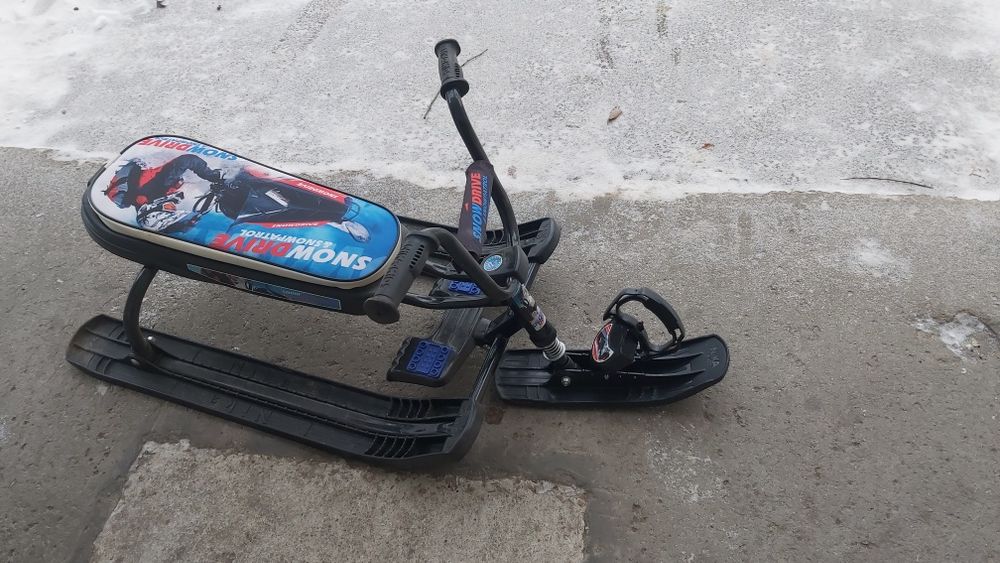 Продам б/у снегокат