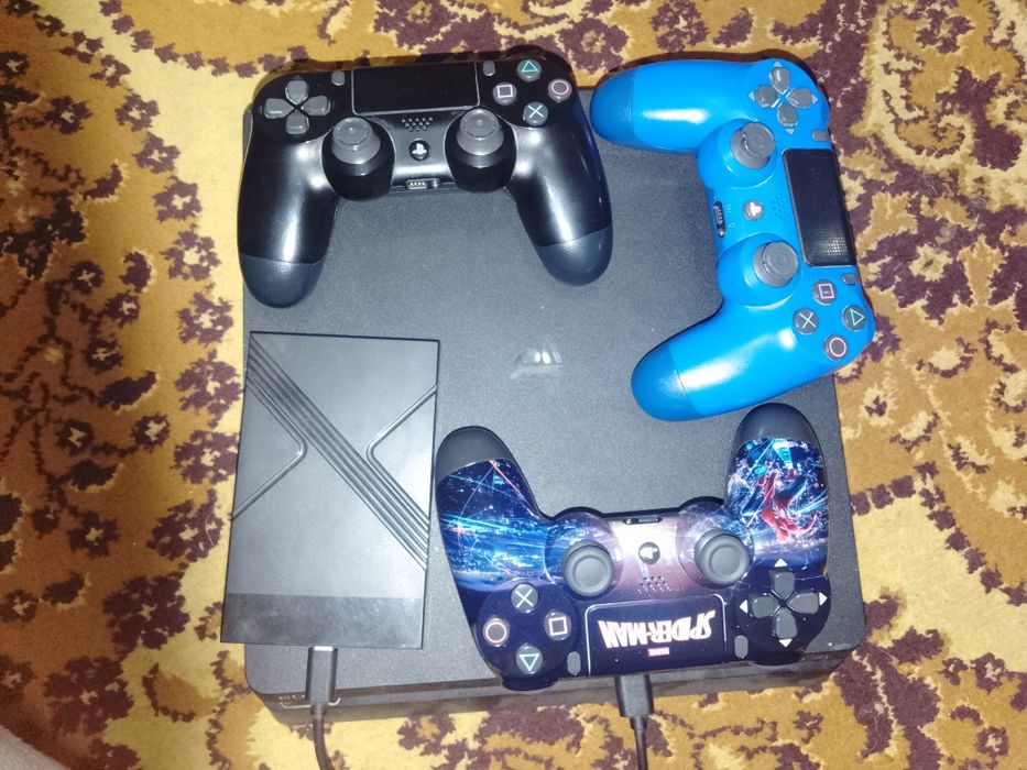 Продам пс 4 есть торг