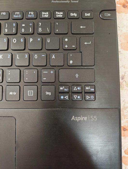 Ultrabook Acer Aspire S5-391 - Intel i7 -Magnesium Body - Pentru Piese