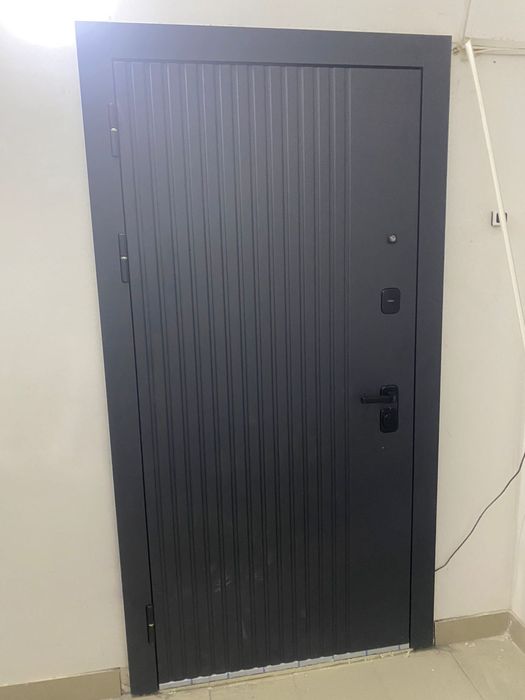 Установка входных дверей