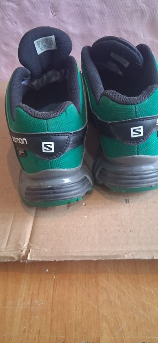 Adidași Salomon gore-tex mărimea 44⅔