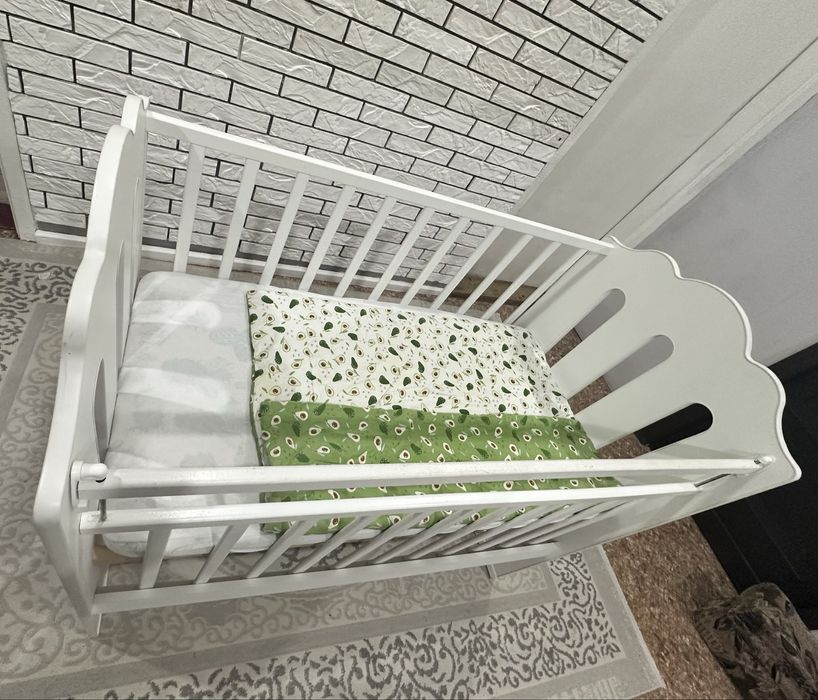 Продам кровать-манеж