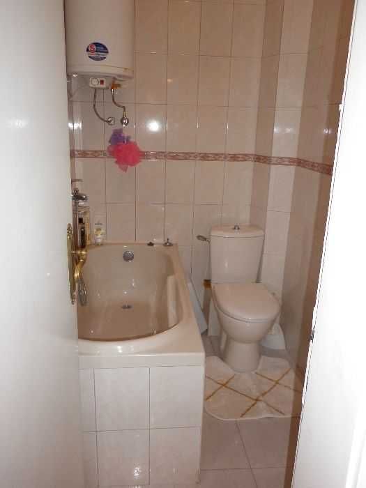 Дава се под наем Двустаен апартамент в Бургас, Възраждане - 2016 кв.м за 175 € - Снимка #2