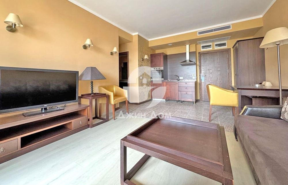 Продава се Двустаен апартамент в к.к. Слънчев бряг - 69 кв.м за 1283 €/кв.м - Снимка #2