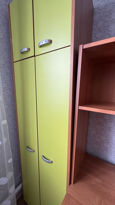 Продаем уголок спальный