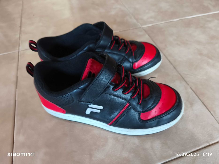 Маратонки Fila 35 номер