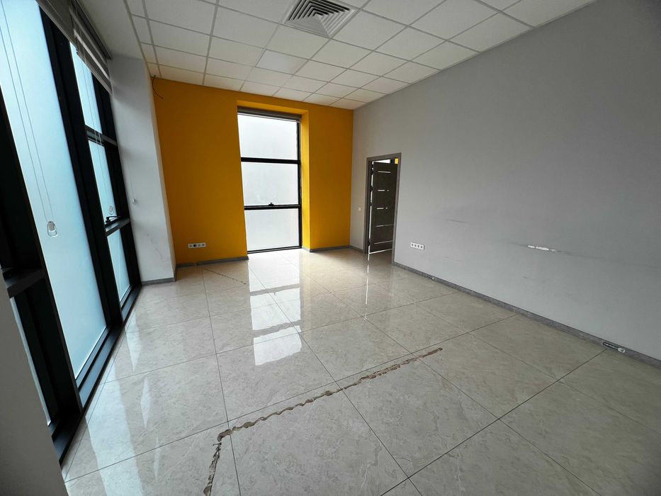 Аренда офиса 830 м² в топ-локации — центр, ремонт, паркинг (55)