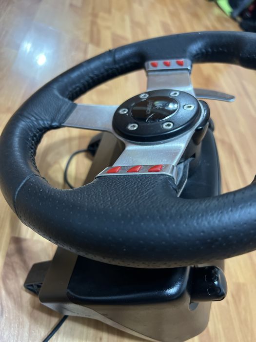 Volan Logitech g27