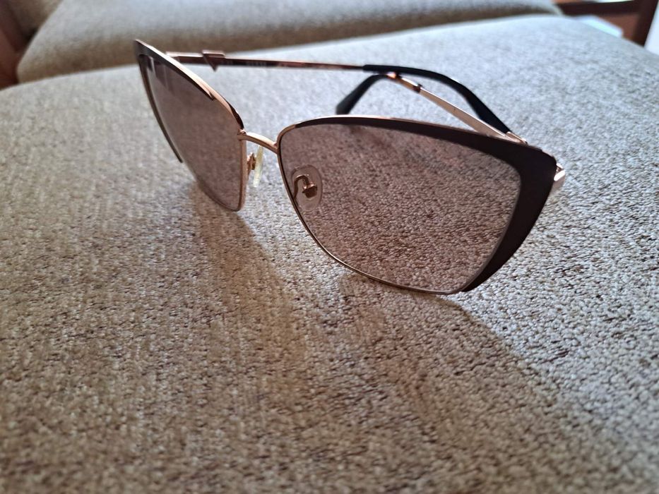 Дамски слънчеви очила