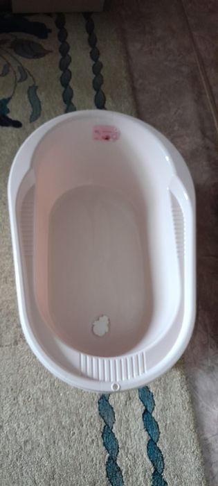 Продам ванночку детскую