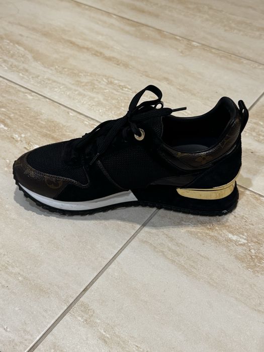 Louis Vuitton Run Away – Monogram / Black