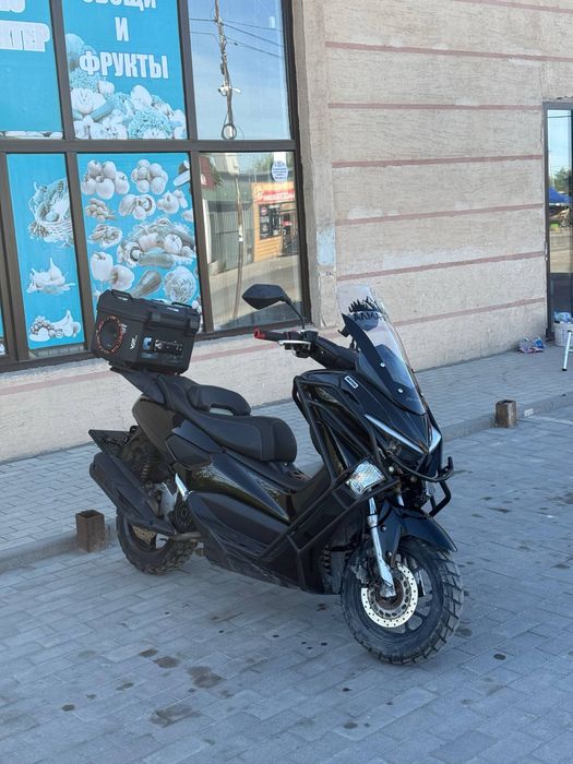 Продам мопед Н макс N max