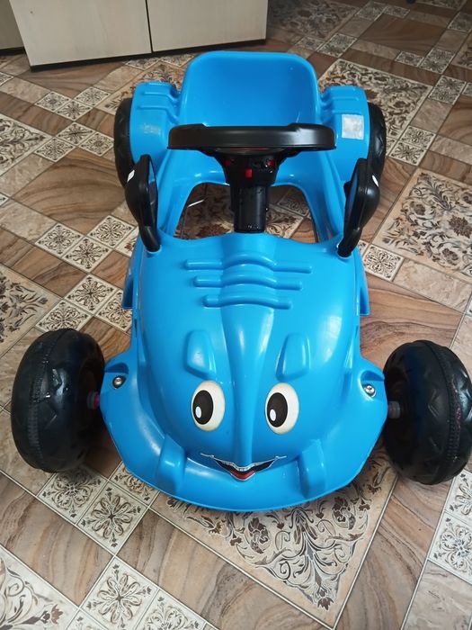 Талакар, машинка на педалях