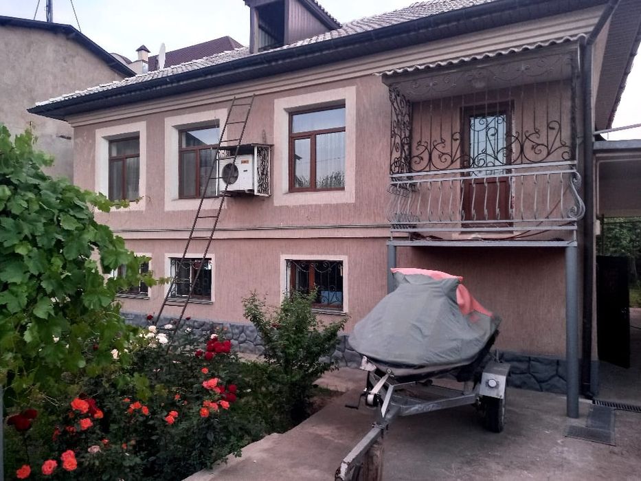 Частный дом ул. Мадели кожа 200