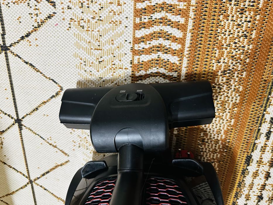 Контейнерный Пылесос Bosch