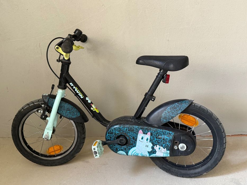 Vând bicicletă copii și scaun de bicicletă