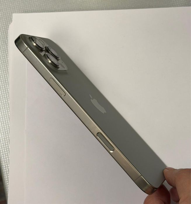 Iphone 16 pro max 256 gb 100% батарея