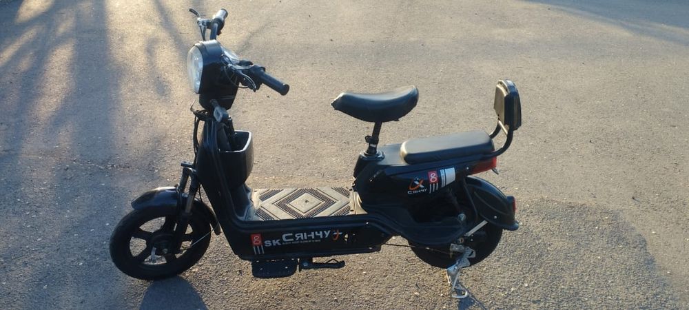 Электроскутер SK8