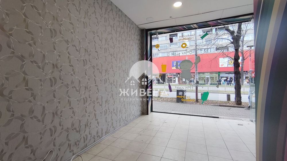 Магазин - 27 кв.м, на главен булевард, Център, Варна