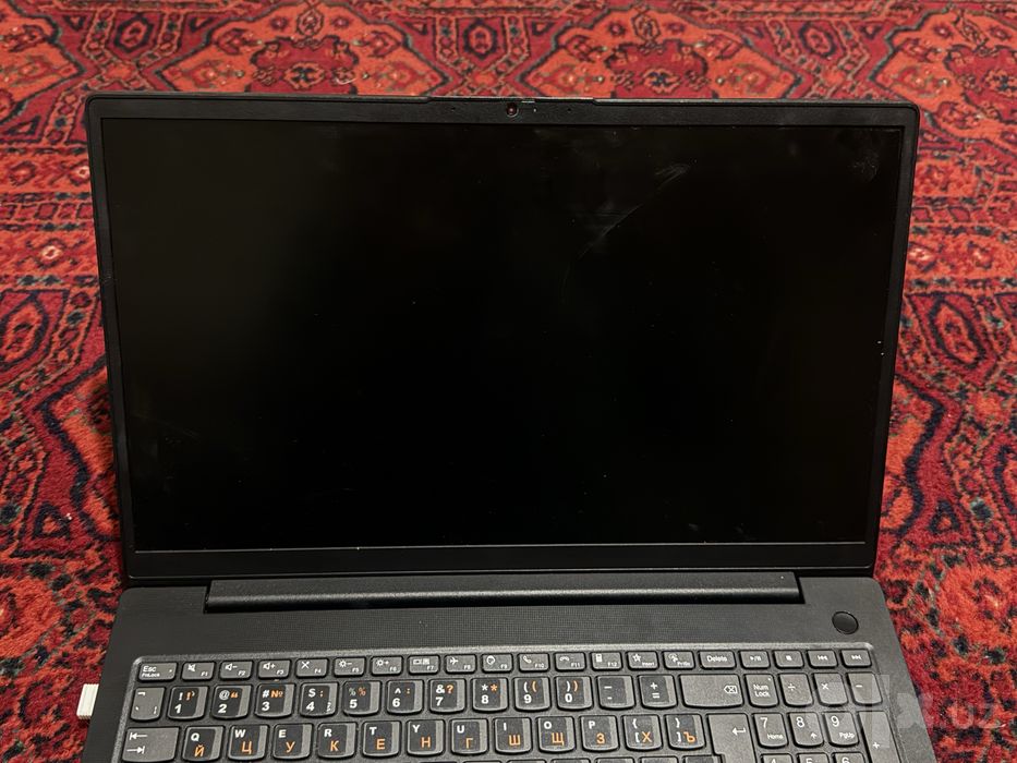 Noutbuk lenovo holati zor