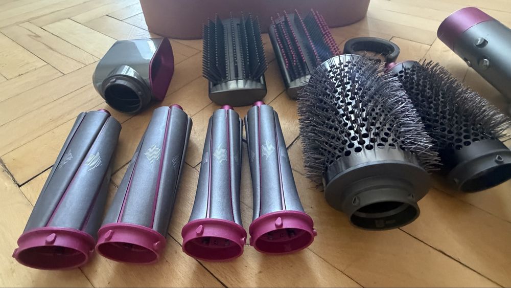 Perie de par Dyson