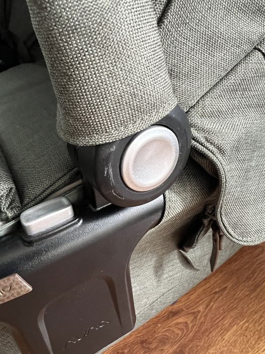 Nuna Lytl pine кош за новородено