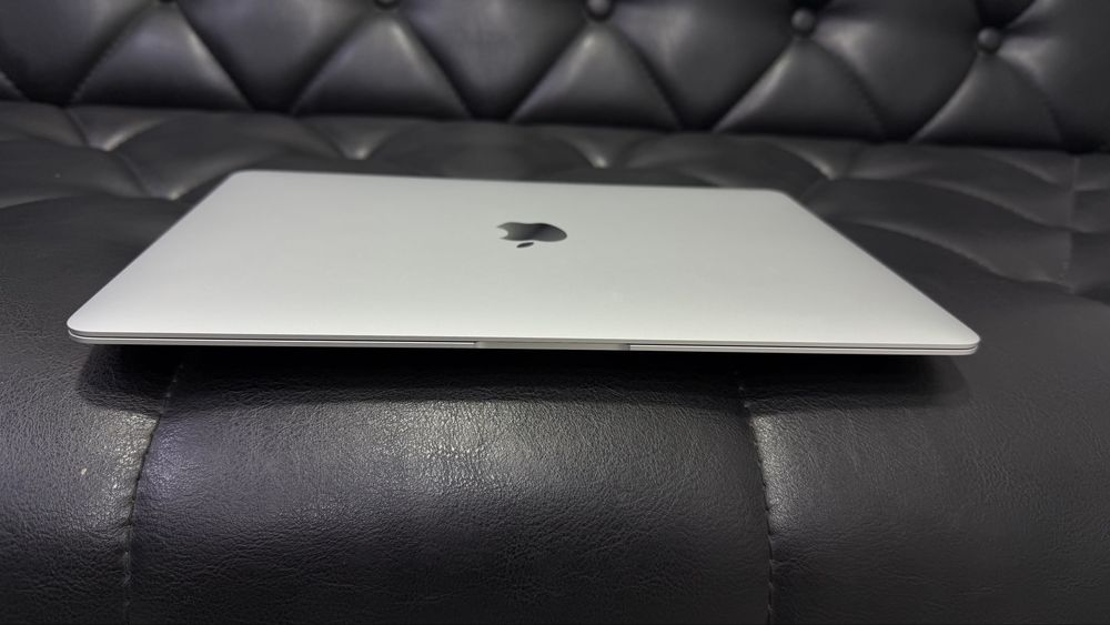 Apple MacBook Air M1 2020 года в идеальном состояние  Американский