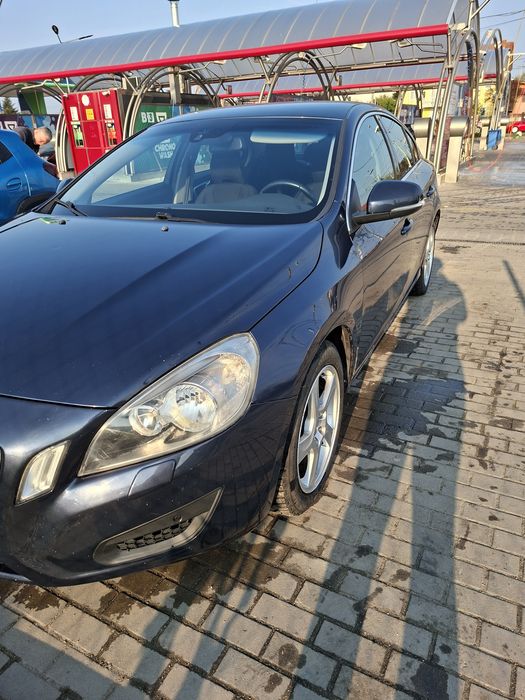 VOLVO S60 2012 — imagine 4
