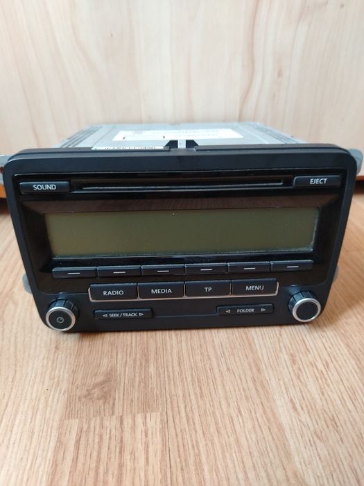 Vând Radio Casetofon WOLKSWAGEN-SKODA