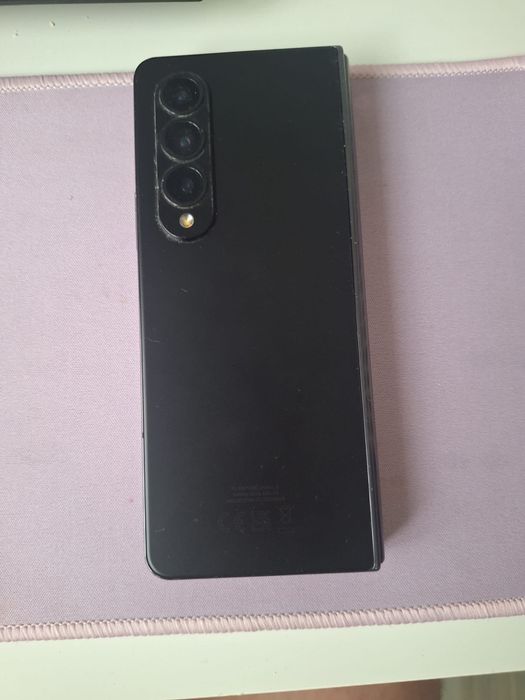 Samsung  Fold 4  DEFECT