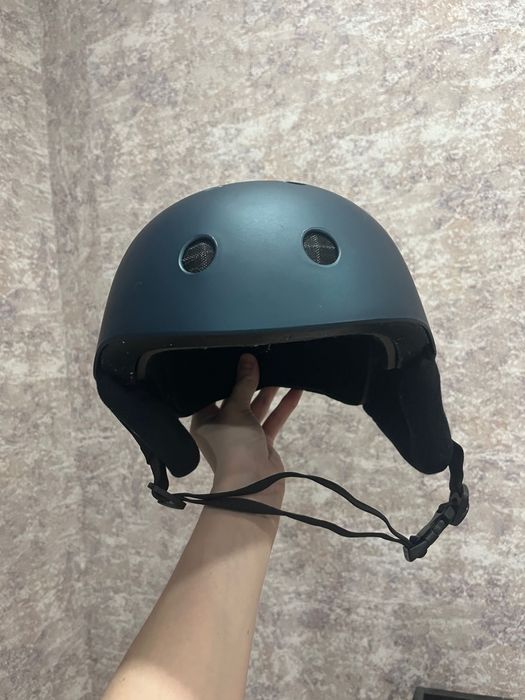 Шлем для сноуборда и лыж