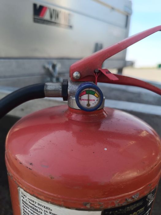 Продам огнетушитель