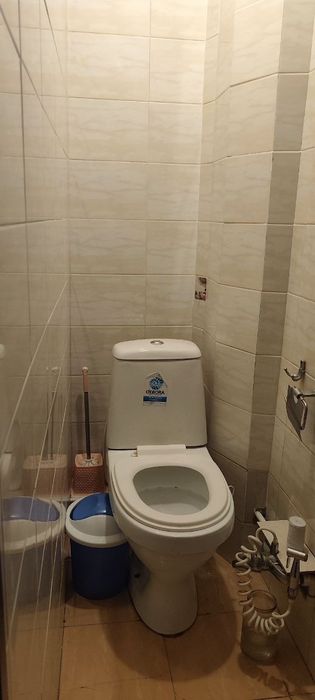 Kvartira arenda Turkiston metro 3 xona faqat Qiz va ayollarga
