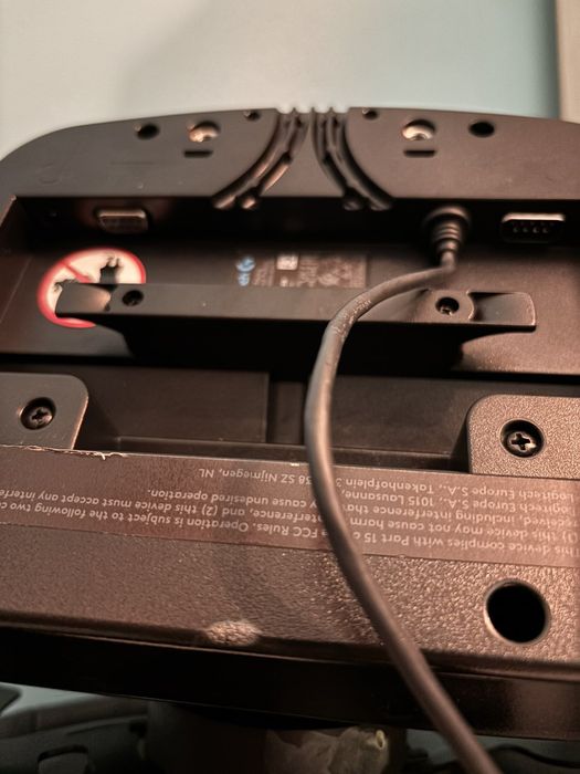 Logitech G923 

Продавам Logitech G923 за PC / PlayS